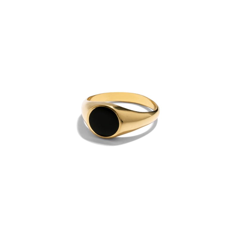 Round Onyx Ring (Gold)